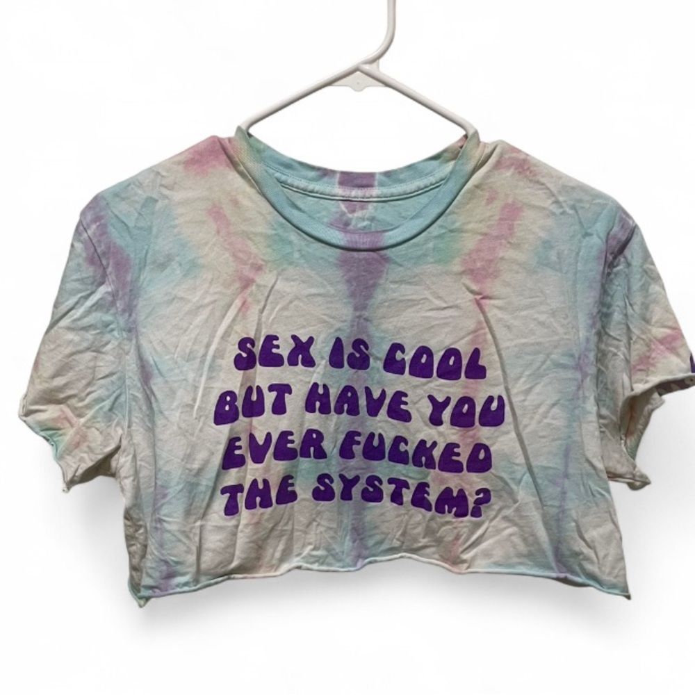 Tie-Dye Graphic Crop Top